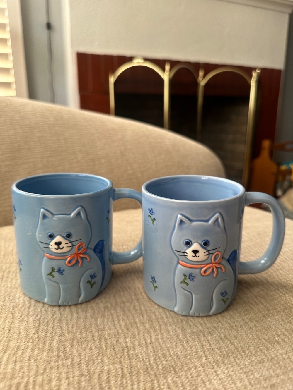 Vintage Otagiri blue cat set of mugs